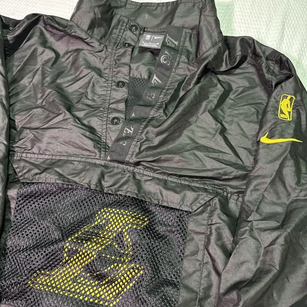 Vintage Nike Men’s Lakers 1/4 Zip Pullover Windbreaker AV0631-010 Size Small